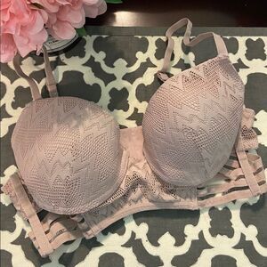Kensie Strapy 34B Tan Bra Sexy tear inside lining